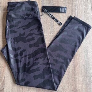 Kyodan Active Shiny Black Camo Ankle Leggings Size P/S Extra Small NWT